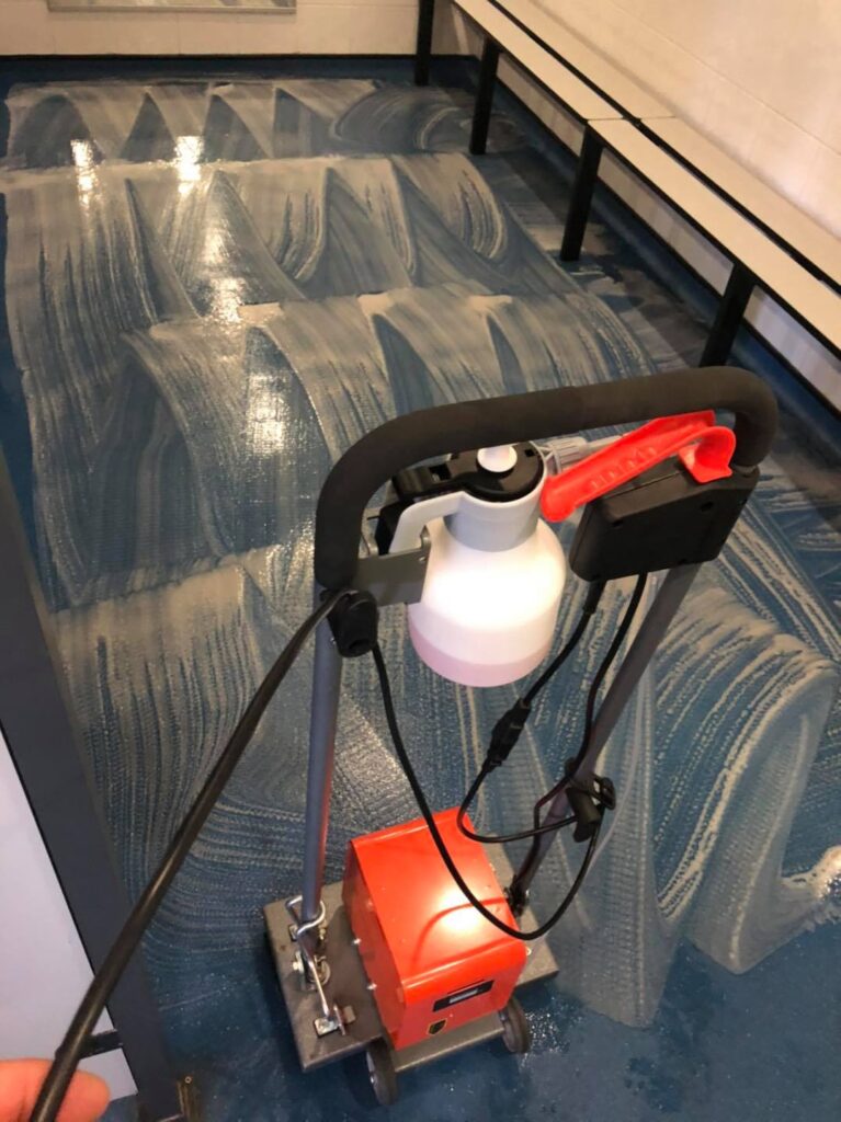 hard floor cleaning machine 